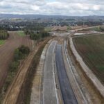 ~ km 59+100 Podbudowa asfaltowa, ciek betonowy trójkątny, podbudowa zasadnicza z kruszywa