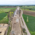 ~km 66+600 Budowa zbiornika retencyjnego, nasyp pod konstrukcję drogi