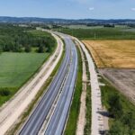 ~km 62+100 Warstwy bitumiczne, ściek liniowy