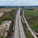 ~km 66+700 Warstwy konstrukcyjne drogi, wykop pod zbiornik retencyjny