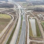 ~km 64+800 Zbiornik retencyjny, Warstwy bitumiczne S19, drogi utrzymaniowe i zbiorcze